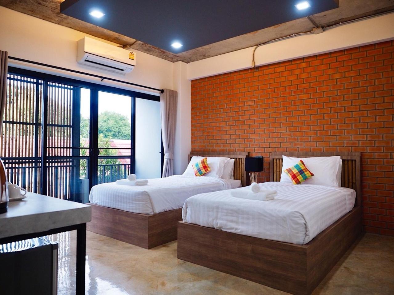 Luck Esan Loft Hotel Ubon Ratchathani Exterior photo