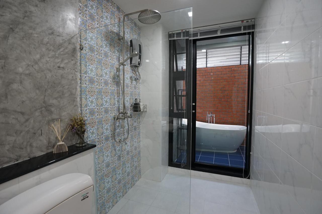 Luck Esan Loft Hotel Ubon Ratchathani Exterior photo